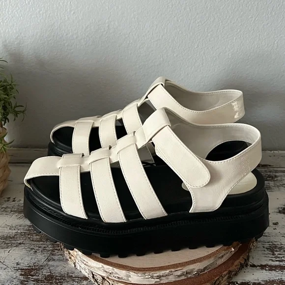 NEW Women's Y2K Lug Sole Fisherman Cage Sandals Fit As Size 9 EU 38 Bershka NWT - Picture 8 of 14